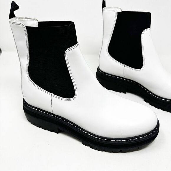 Marc Fisher White Chelsea Lug Sole Boots Patrick Booties Size 9.5 - Picture 2 of 8